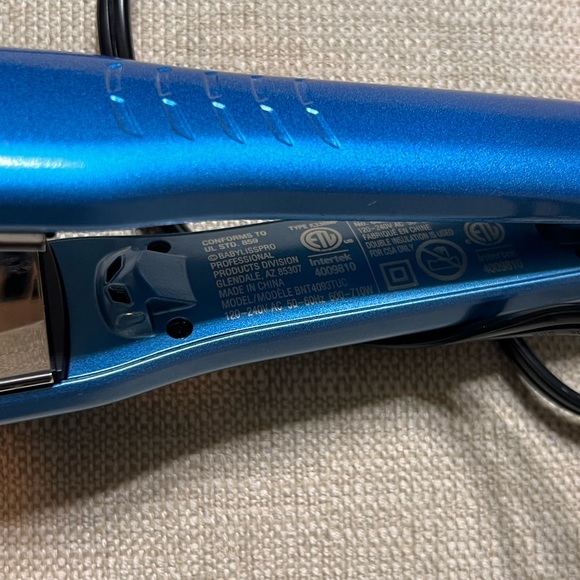 Nano Titanium Vented Straightening Iron - Picture 5 of 13